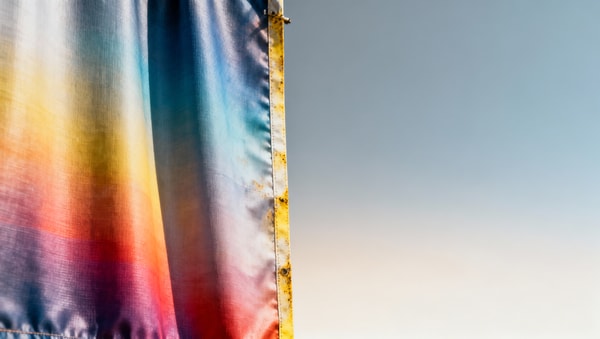 Digital printing fabrics used in outdoor banners — why UV resistance drops sharply after six months