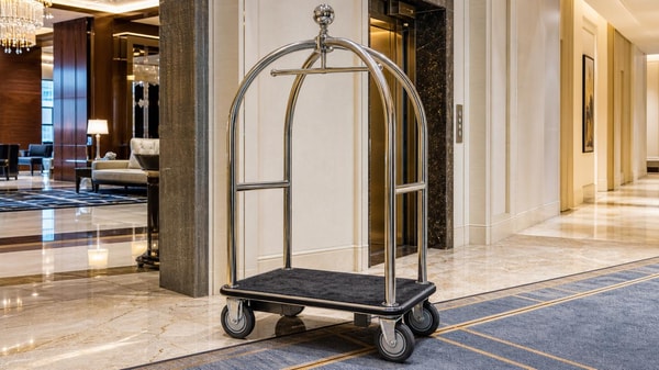Hotel luggage carts: why wheel quality matters more than frame finish