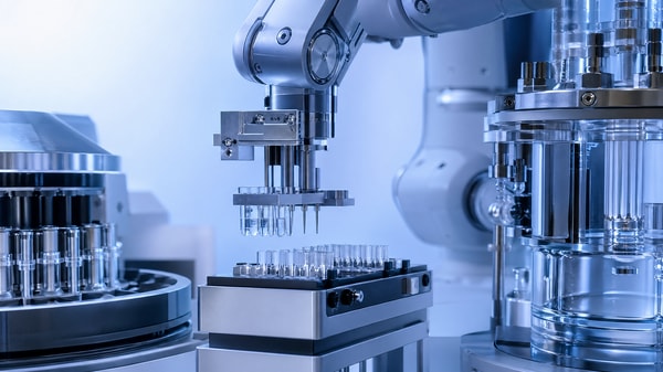 Global Lab Robot Manufacturer Trends and Supply Risk Shifts