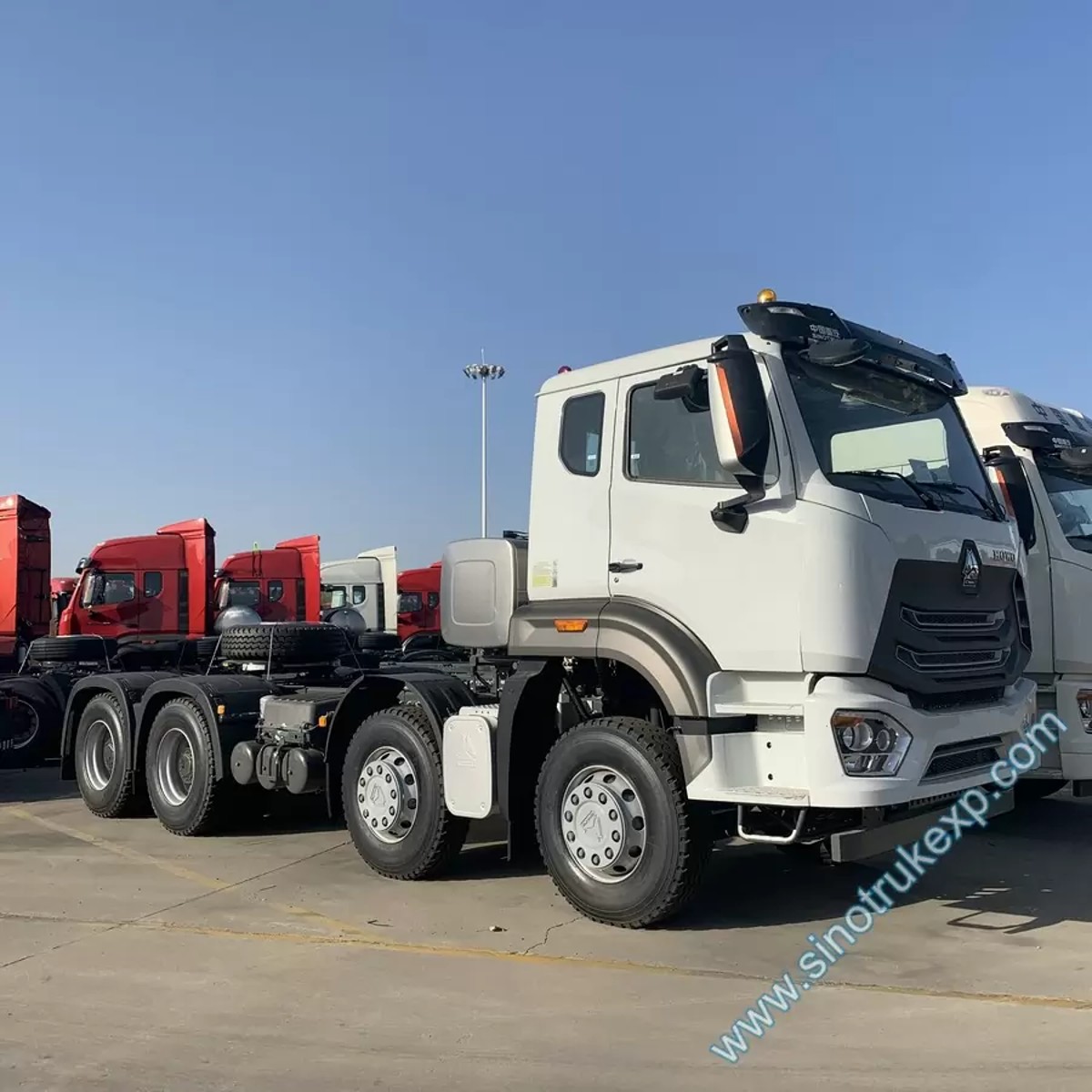 HOWO 8X4 TRACTOR TRUCK CHASSIS HOWO 8X4 TRACTOR TRUCK CHASSIS