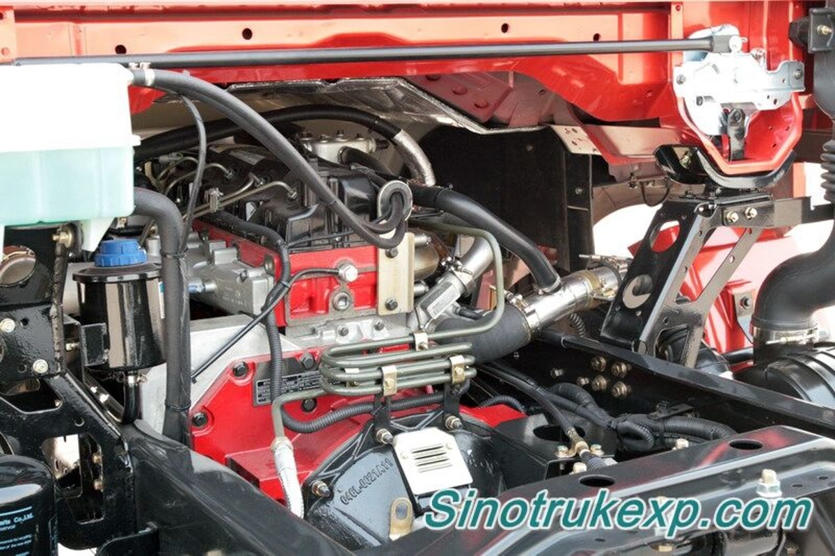 HOWO 4x2 light truck chassis
