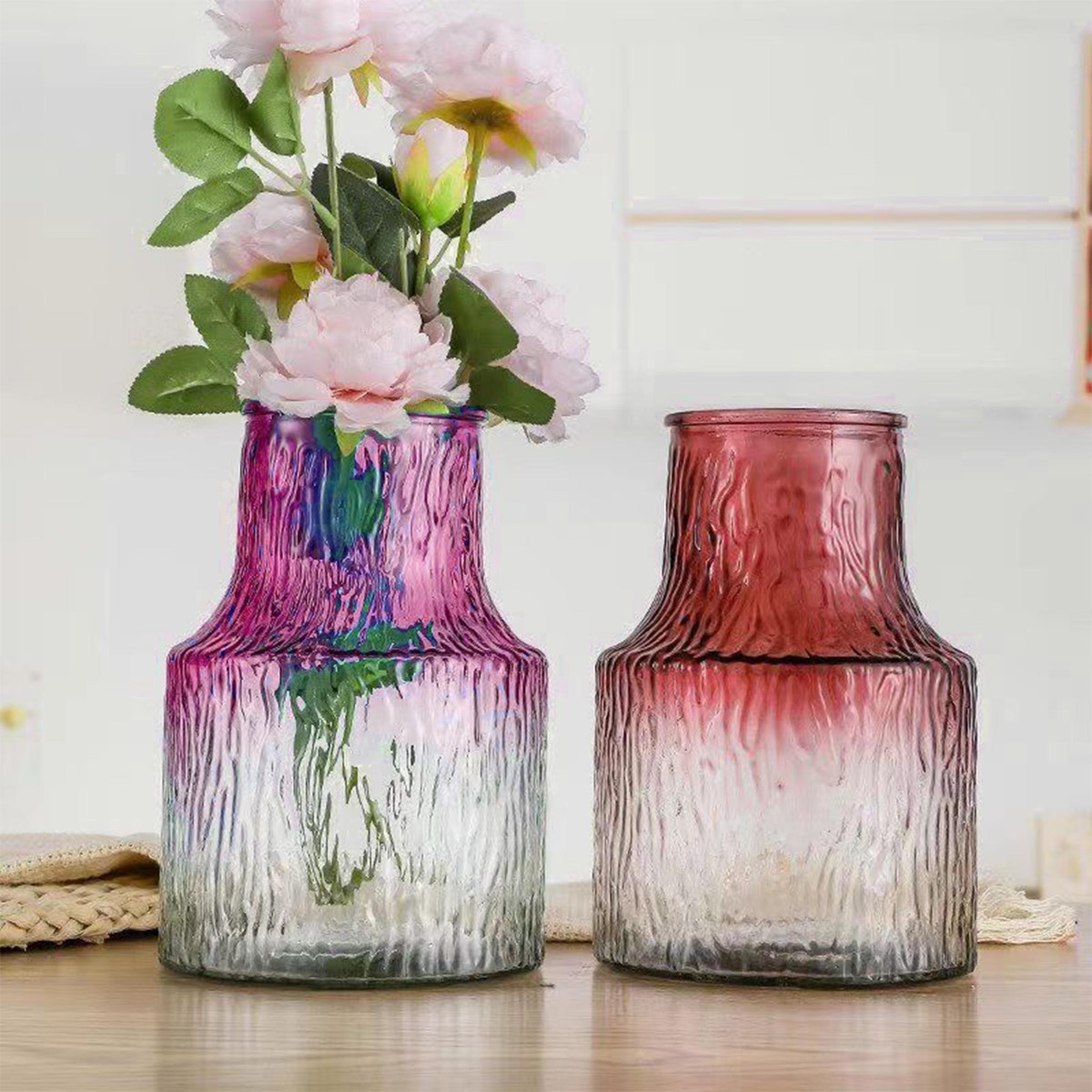 Relief Vase Decorative Glass Flower Vase for Floral Arrangements, Weddings, Home Decor or Office.