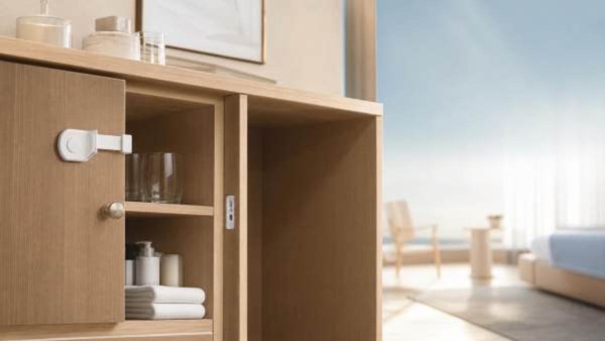 Cabinet Locks Baby Proofing: Easy Installation or Stronger Hold?