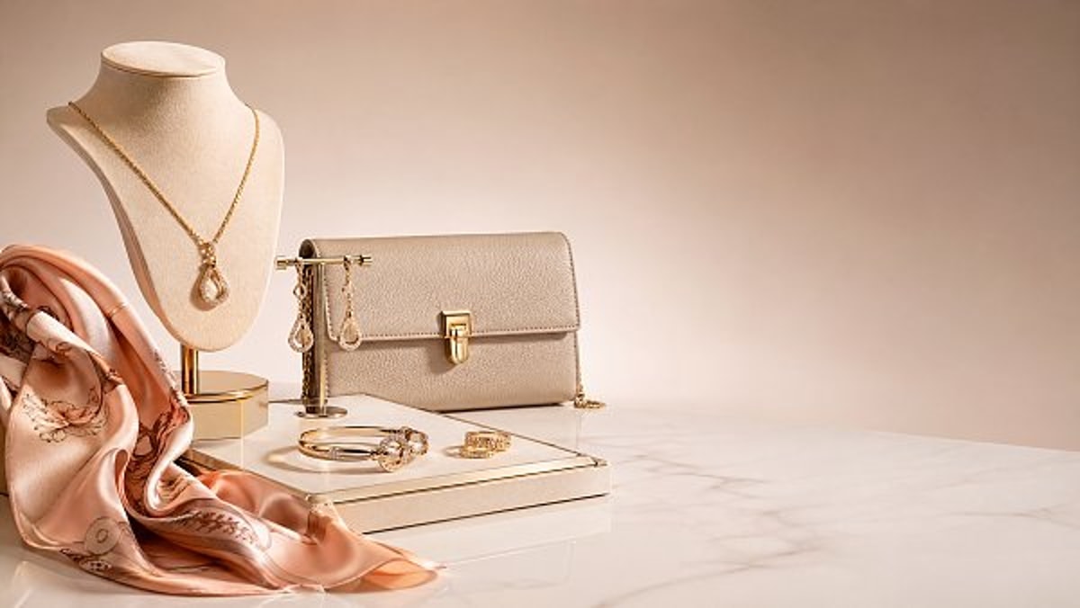 Luxury Accessories for Women That Sell