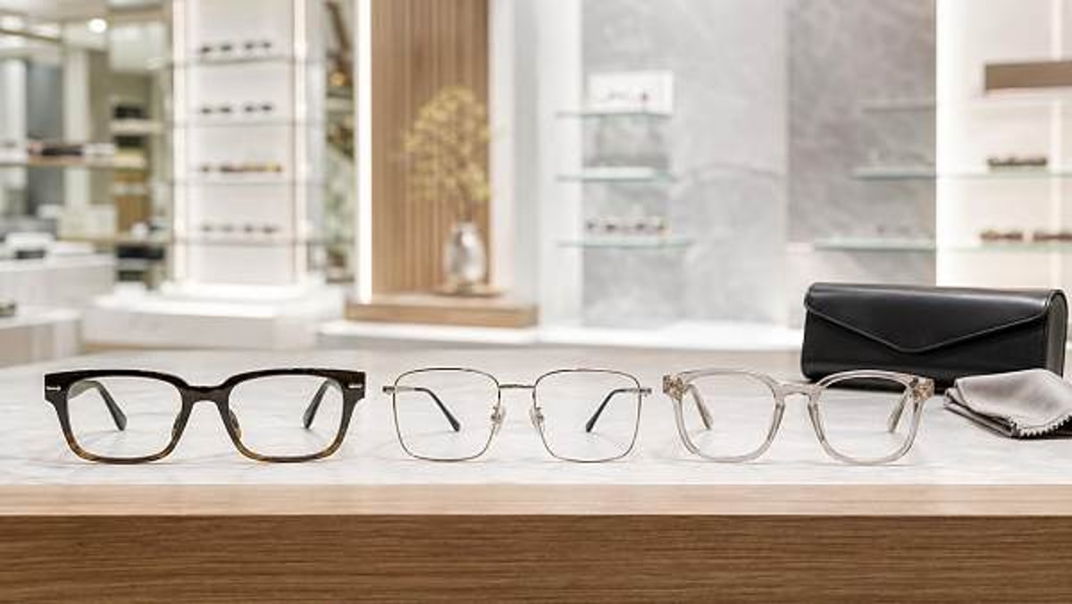 Designer eyewear trends that balance style and everyday wear