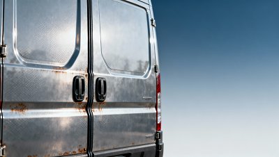 Wing van door alignment issues: When minor wear becomes major cargo loss