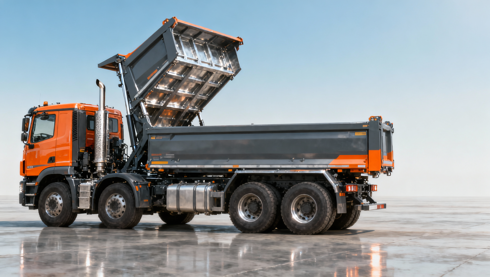 Dump truck manufacturer vs. local assembler: Where do warranty terms really differ?