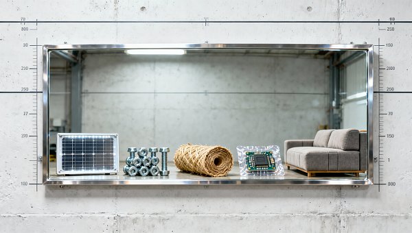 Wall mirrors that distort reflection—how framing and mounting quietly change perception