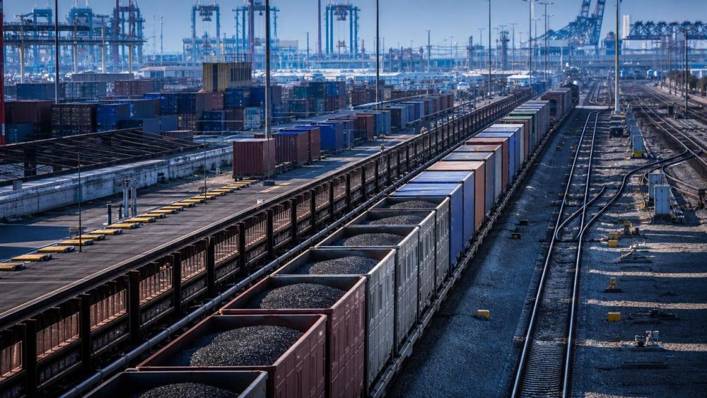 Rail Transport Capacity Gaps That Disrupt Peak Season Plans